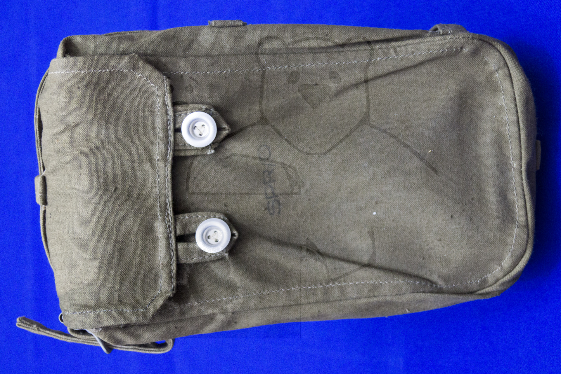 Spritzenbox Feldlazarett / Sanitäter, Anfang 1970'er Jahre, Tragetasche Vorderseite